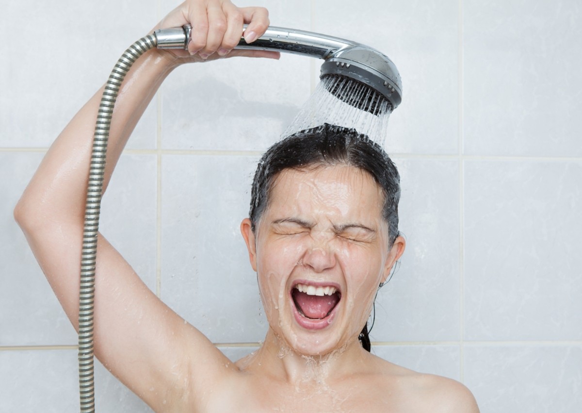 Чем полезен контрастный душ?
