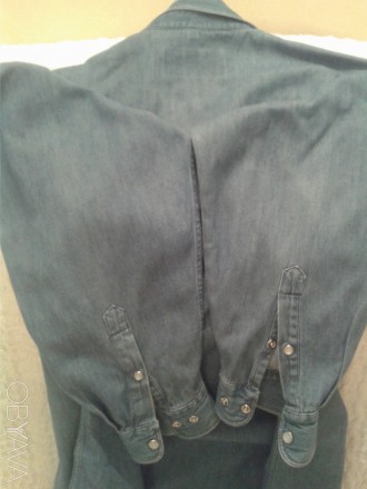 Продам джинсовую мужскую рубашку фирмы Le frog(оригинал),насыщенного синего цвет. . фото 7