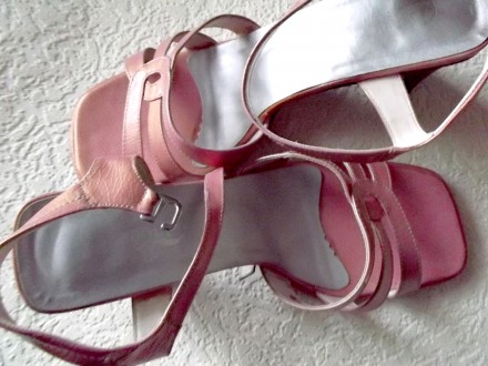 Босоножки розовые летние туфли кожзам лаковые обувь женская 41 размер

Босонож. . фото 6