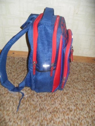 продам школьный рюкзак в идеальном состоянии. . фото 3