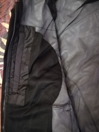 Куртка - ветровка  фирмы  Karrimor разработана, чтоб защитить вас от дождя и вет. . фото 6