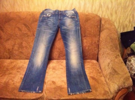 Длина - 105, талия - 40, посадка - низкая. (Замеры по просьбе.) Фирменные джинсы. . фото 2