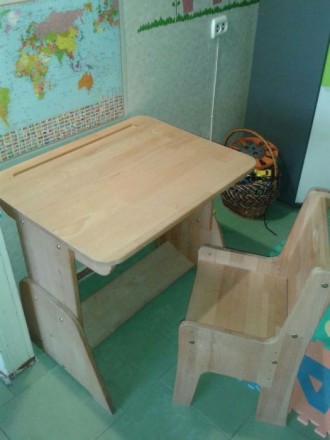 Продам столик-парта + стульчик "растущие", натуральное дерево (розовый бук). Сос. . фото 2