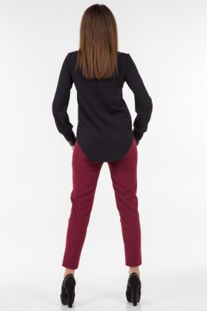 Необычная осенняя женская блуза черного цвета с кожаной вставкой-чокером от укра. . фото 3