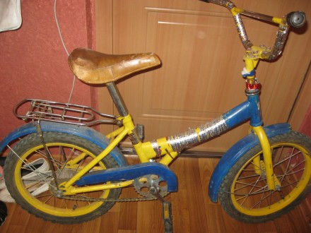 Продам детский велосипед, подходит и для девочки и для мальчика. основной цвет ж. . фото 2