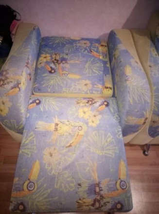Диван + кресло и пуф, очень мягкий и удобный, в хорошем состоянии, по желанию мо. . фото 6