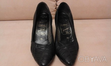Туфли ( Австрия ) - классическая модель, кожа ,35р., б/у, цвет чёрный, в хорошем. . фото 1