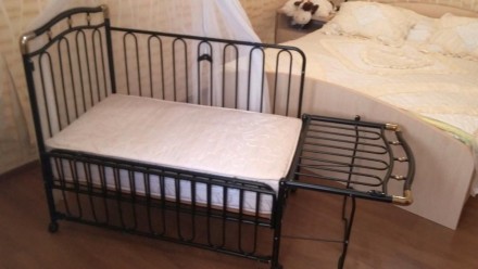 Кроватка (корпус металлический, две боковинки откидываются) + матрац (пружинный,. . фото 6