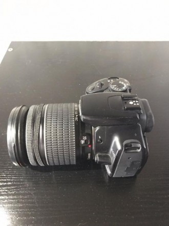 Продам фотоаппарат Canon EOS 400D + объектив Canon 28/200 mm состояние на тверду. . фото 3
