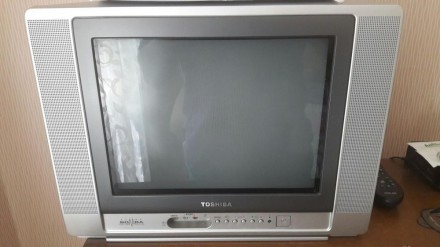 ТВ в хорошем рабочем состоянии, нет ДУ. Также есть к нему настенный кронштейн+10. . фото 2