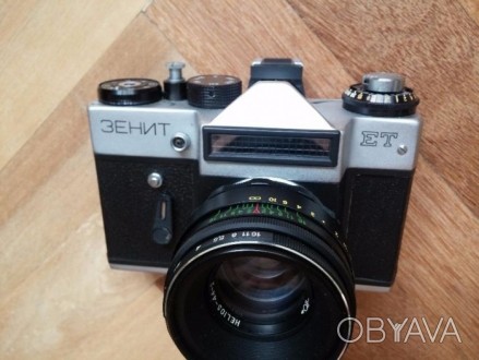Продам полностью рабочий пленочный фотоаппарат Зенит ET с родным чехлом и коробк. . фото 1