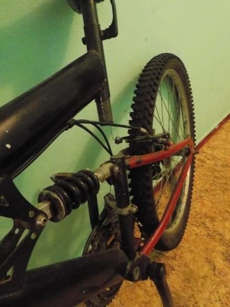 Гірський велосипед в хорошому стані, з двома армотизаторами, ризина як нова(помі. . фото 3
