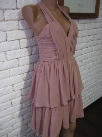 Женское шифоновое нарядное летнее платье-сарафан, H&M.

Очень красивое нарядно. . фото 2