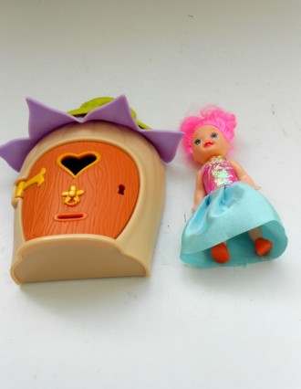 Маленький игровой цветочный домик с куколкой.
Размер домика:  17 х 14 х 6 см. К. . фото 6