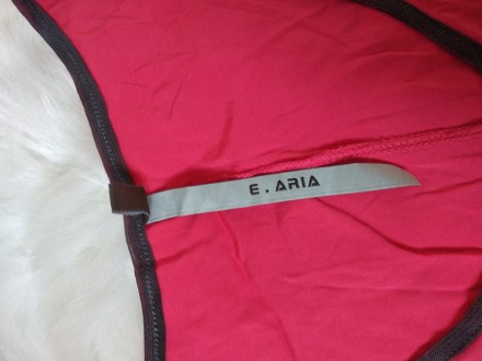 Платье E.Aria женское для беременных розовое
в идеальном состоянии
Размер 42-4. . фото 4