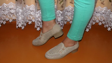 Летние туфли с перфорацией Rieker, Германия
цвет серо-бежевый
натуральная кожа. . фото 2