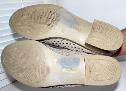 Летние туфли с перфорацией Rieker, Германия
цвет серо-бежевый
натуральная кожа. . фото 6