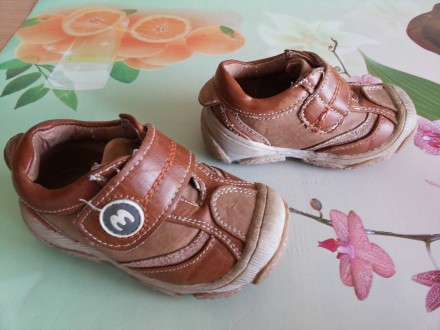 Продам повністю шкіряні туфельки-кросівочки для хлопчика чи дівчинки в дуже гарн. . фото 5