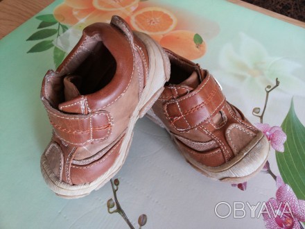 Продам повністю шкіряні туфельки-кросівочки для хлопчика чи дівчинки в дуже гарн. . фото 1