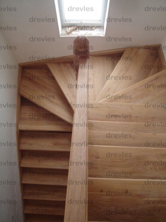 Предлагаем услуги по изготовлению деревянных лестниц под ключ (сосна, ольха, ясе. . фото 5