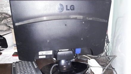 Описание Монитор 24" LG Electronics Flatron W2443T Черный
Привезен с Германии
. . фото 6