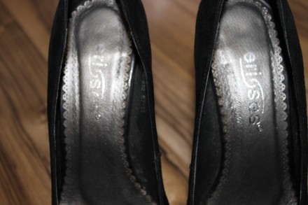 Продам туфли исскуственная замша в хорошем состоянии. Очень нарядные, подойдут к. . фото 7