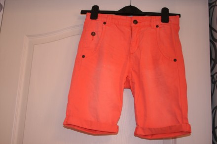 Продам шорты Benetton,ярко оранжевые,в хорошем состоянии,размер 140см,8-9 лет.Це. . фото 2