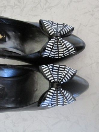Продам новые туфли женские кожаные ( производство Германия ) . Цвет черный , нос. . фото 2