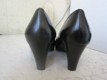 Продам туфли женские кожаные черные , б/у в отличном состоянии ( раза 2 надела -. . фото 7