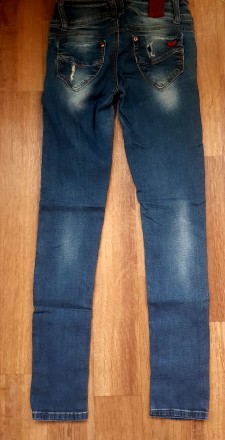 Стильні, універсальні, майже нові жіночі джинси.. . фото 11