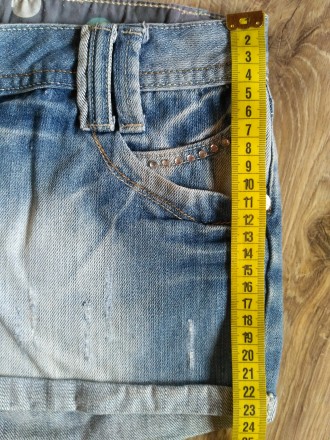 Шорты джинсовые в отличном состоянии.
Размер 14.
ПО талии 38 см
ПО бедер 47 с. . фото 6