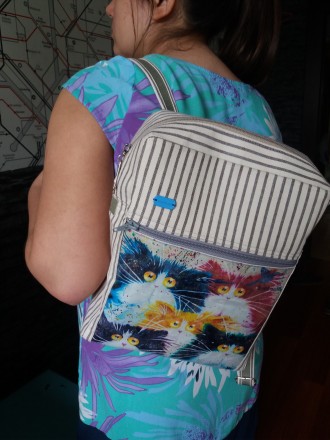 Оригинальный рюкзак Hand Made, с карманом на молнии принтованым фотографией коти. . фото 2
