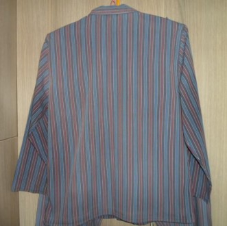 пижама в хорошем состоянии
материал -100% коттон
---рубаха-
плечи 49см
рукав. . фото 4