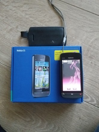 Продам смартфон Nokia C5-03 в рабочем состоянии.В комплекте зарядка,батарея и до. . фото 3