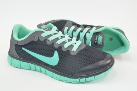 Яркие и стильные кроссовки Nike из текстильной сетки. Отлично смотрятся на ноге.. . фото 3