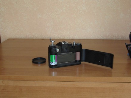 Продам фотоаппарат Зенит cd c объективом Гелиос-44 в хорошем рабочем состоянии.. . фото 3