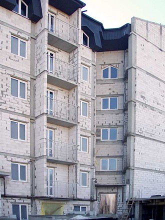 Дом новострой - бетонно монолитный. Общее состояние квартиры - от строителей (с . . фото 9