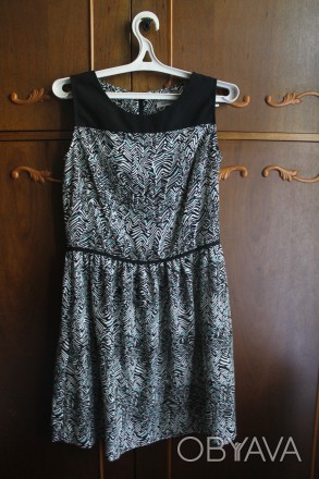 Нежное платье с мелкими голубыми полосками.. . фото 1
