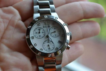 Изысканные женские часы хронограф с 19 бриллиантами бренда Bulova из коллекции D. . фото 4
