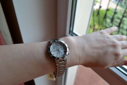 Изысканные женские часы хронограф с 19 бриллиантами бренда Bulova из коллекции D. . фото 6