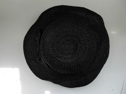 Женская плотная черная шляпа панама с широкими полями и декоративным бантом. Сос. . фото 9