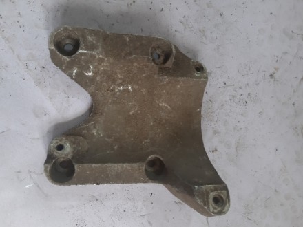 Кронштейн кондиционера Audi A6 c4 078260835e. Чернигов. фото 1