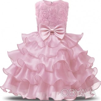 платье розовое атласное на девочку 5 - 7 лет. Длина - 75 см, объём в груди - 68 . . фото 1