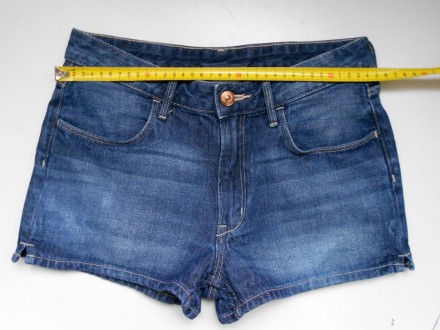 Синие джинсовые шорты на девочку H&M Denim  Made in Bangladesh.
Возраст:  12-13. . фото 4