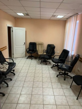Продам офисное помещение рядом с ул. Строителей (Макарова, 14).
Тихий офис на в. Титова. фото 9