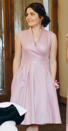 Продам потрясающее платье Constanta с запахом 40 (M-L)
цвет dusty pink (темный . . фото 2