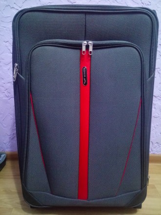 Продам чемодан Wings (Полша), хорошего качества из полиестер марки 600D.
Прочны. . фото 2