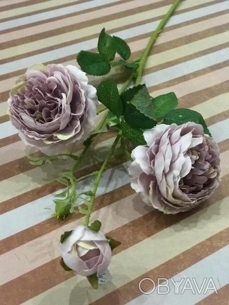 Цвет: белый, бледно-сиреневый.
Искусственные ветки пионовых роз очень оригинальн. . фото 1
