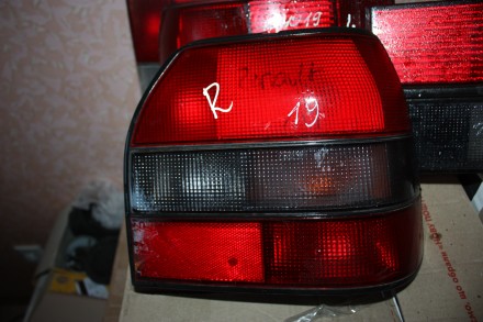 Продам задние фонари Рено 25 Фонарь Рено 25 21 19 Шамада фонарь стопы Renault 25. . фото 8