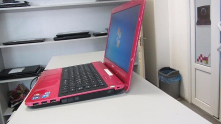 Sony VAIO PCG-61211M - це сучасний ноутбук, створений для тих, хто цінує чудовий. . фото 5